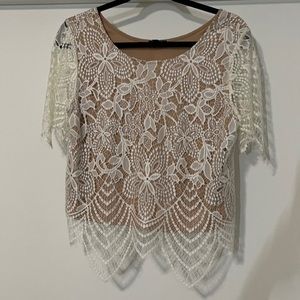 EXPRESS. Size M. White and Tan